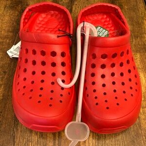 Joybees Active Clog Adult Red
Mens Size M5 Women’s Size W7
New